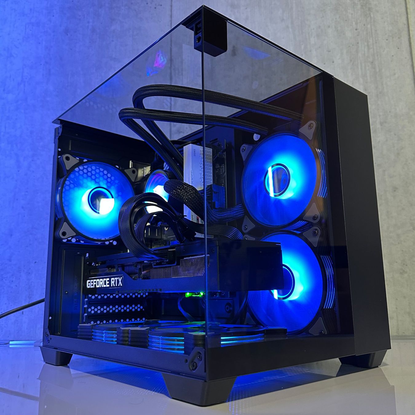 Specia Gaming PC – Intel i9 13. Gen, RTX 3080, 32GB DDR5, 2TB SSD, Wasserkühlung