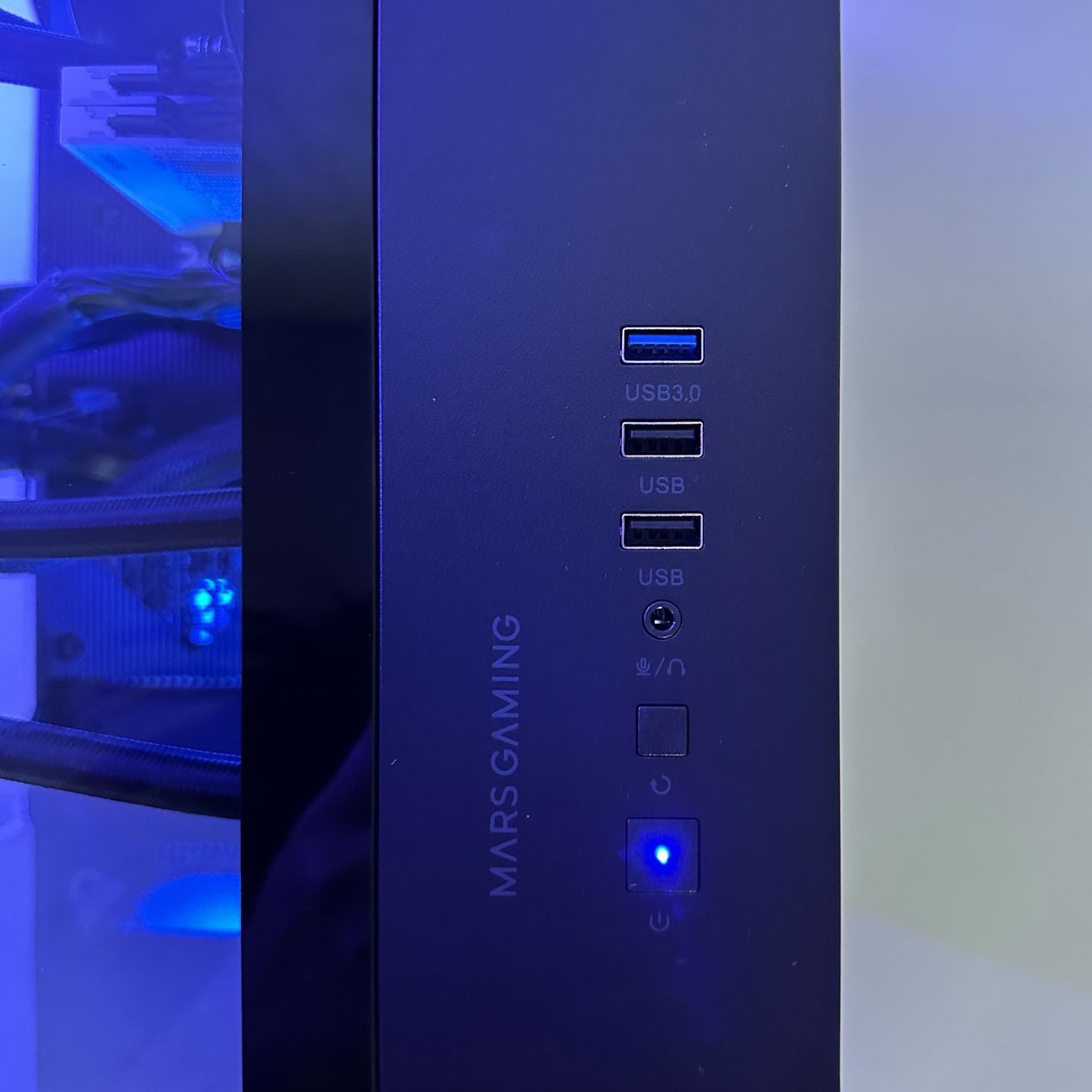 Specia Gaming PC – Intel i9 13. Gen, RTX 3080, 32GB DDR5, 2TB SSD, Wasserkühlung